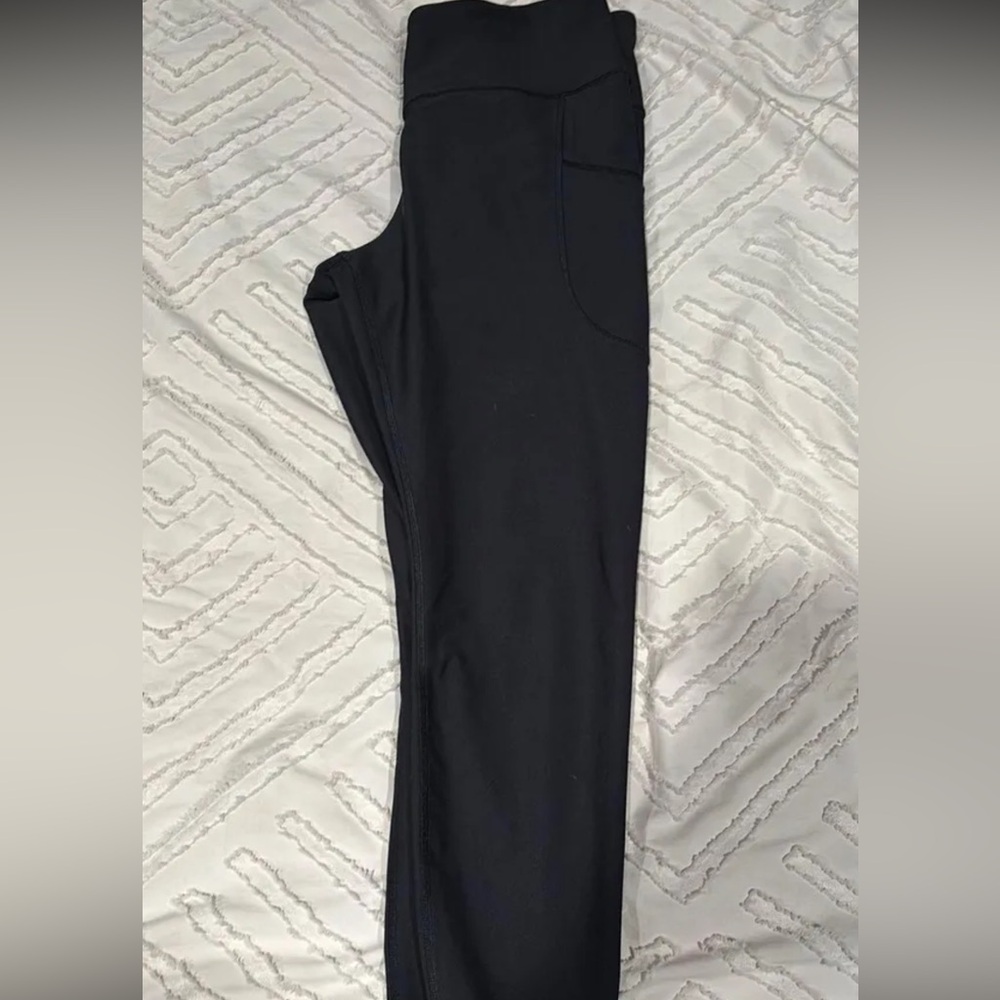 Old Navy High-Rise Go-Dry Leggings